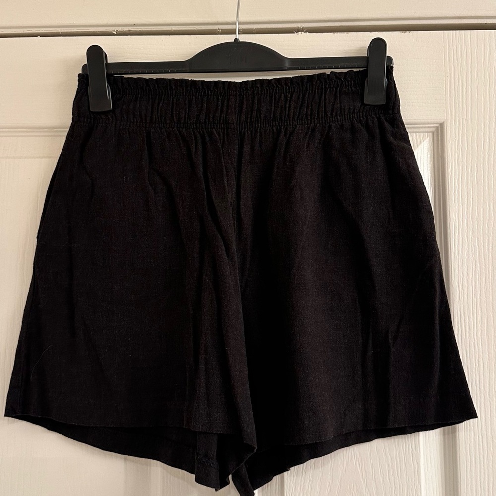 H&M Black Linen Button-Up Shirt, Pants and Shorts Set - Picture 2 of 8